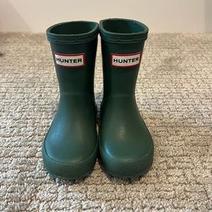 Kids hunter boots size 5